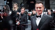 Actorul Julian McMahon a decedat. Mesajul sfâșietor al soției: 