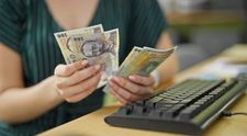 Astrele s-au aliniat în favoarea lor! Șase zodii vor avea noroc și bani cu carul în prima lună din vară