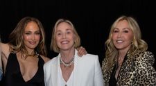Anastasia Soare, alături de J Lo și Sharon Stone, în Las Vegas. Cum a rezistat 30 de ani prietenia dintre româncă și diva latino: 