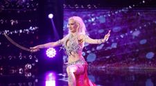Românii au talent 2023. Cristiana Radu, număr hipnotizant de belly dance: „Andi scanează tot!”