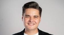EXCLUSIV! Selly, dezvăluiri despre Buzz House: The Movie 2 și Beach, Please 2025:  „Avem peste 100 de artiști, pe 3 scene, și un buget de 10 milioane de euro doar pentru partea artistică”