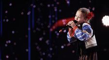 Românii au talent, 18 aprilie 2025. Andreea Tîrnăucă, eleva de 7 ani din Botoșani care te emoționează până la lacrimi cu povestea ei de viață: „Tata ne-a părăsit, că așa a vrut el”