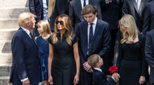 Barron Trump, apariție rară! Adolescentul de 16 ani pare să nu se oprească din crescut. Ce înălțime are acum