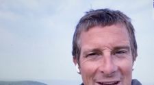 Bear Grylls, despre accidentul de parașutism în care și-a rupt coloana: ”Viața poate fi o luptă”