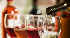 Sfatul expertului: cum să potrivești perfect vinul cu mâncarea, de Crăciun