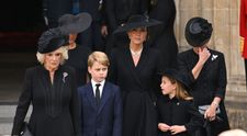Familia Regală a Marii Britanii este în doliu! O persoană apropiată a murit răpusă de cancer, la doar 47 de ani: „Încă o lovitură masivă”