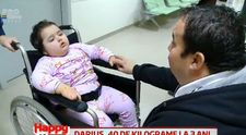 Povestea lui Darius, baietelul de 3 ani care cantareste dublu fata de alti copii de varsta lui