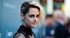 Kristen Stewart, sexy intr-o rochie transparenta. Cum s-a imbracat la un eveniment monden 