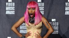 Nicki Minaj, goala sub dus, fara peruca si complet nemachiata. Imaginile pe care toti barbatii le asteptau - FOTO