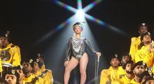 Beyonce, accidente vestimentare jenante pe scena celui mai cunoscut festival din lume