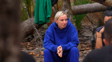 Maria Lungu și-a turnat cenușă în cap. Toți Războinicii sunt împotriva ei
