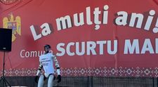 Un robot a dansat pe manele la zilele unei comune din Teleorman. Reacția oamenilor: „Nu au canalizare, nici drumuri asfaltate ...”