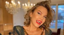 Anna Lesko, incendiară în bucătărie! În ce ținută a gătit vedeta ouă ochiuri