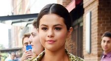 Rochia care ii face picioarele sa para interminabile. Pozele sexy pentru care Selena Gomez a primit mii de like-uri