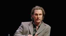 Matthew McConaughey a dezvăluit în autobiografia “Greenlights” că a fost abuzat sexual în adolescenţă