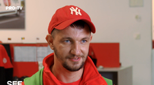 VIDEO Claudiu Alecu, tânărul hipoacuzit care îi inspiră pe colegii lui de la DPD România