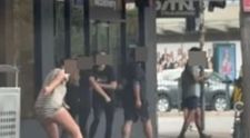 Scene șocante! Mai multe adolescente s-au luat la bătaie, în plină stradă: „Totul s-a întâmplat foarte repede!”. Primele informații