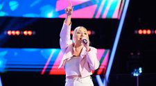Andreea Mareș a așteptat să împlinească 16 ani pentru a-și transforma visul în realitate! Cum s-a descurcat adolescenta la audițiile pe nevăzute de la Vocea României 2025