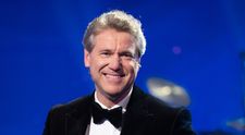 Florin Răducioiu își face planuri pentru nuntă. La 53 de ani, fostul fotbalist s-a  îndrăgostit de o femeie cu 10 ani mai tânără decât el