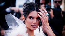 Kendall Jenner, fotografiată în compania lui Devin Booker. Cum au fost surprinși în Malibu