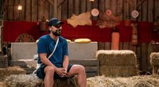 Surpriză pentru concurenții de la Ferma. Orășeni vs. săteni. Augustin Viziru a revenit în competiție