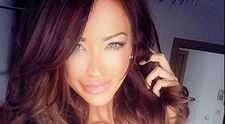 Bianca Dragusanu, fotografiata aproape topless, in pat. Ce sfat da roscata despre iubire