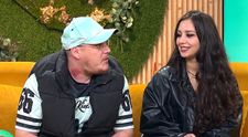 Whatsup s-a întors! Dezvăluiri despre cele 700 de piese ținute ascunse, albumul așteptat 13 ani și animalele bizare din curte: melci, veverițe și o căpriță!