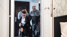 VIDEO Cum arată un apartament renovat de echipa Visuri la cheie: ‘Nu e cel în care am crescut’
