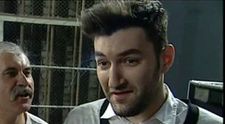 Bea sau nu Smiley oua crude de prepelita? Vezi VIDEO