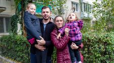 VIDEO Doi părinți tineri, cursă cu obstacole pentru o viață mai bună: Nu mi-a trecut prin cap să-mi abandonez familia