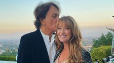 Dragostea nu are vârstă! Jane Seymour, îndrăgostită ca o adolescentă la 72 de ani. Cine e bărbatul care o face fericită