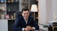 Șef sub acoperire, 26 septembrie 2024. Cine este Marius Băzăvan, coproprietarul Bacolux România. Tânărul de 36 de ani a moștenit afacerea părinților săi