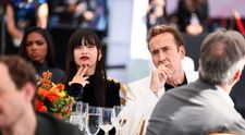 Nicolas Cage și-a scos nevasta în public! A cincea soție a actorului în vârstă de 60 de ani este din Japonia și are doar 29 de ani