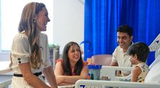 „Ești regina?”. Kate Middleton, surprinsă de întrebarea unui băiețel în timpul vizitei la un spital de copii. Cum a reacționat Prințesa de Wales
