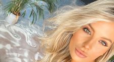 Pentru Ana Baniciu vara nu s-a încheiat. Aflată în Croația, cântăreața și-a etalat silueta senzuală în costum de baie