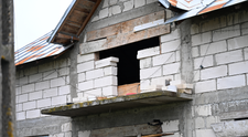 VIDEO Cum renovezi o casă cu probleme tehnice multiple în doar două săptămâni