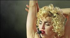 Lenjerie intima super sexy, marca Jean Paul Gaultier! Iti place? FOTO