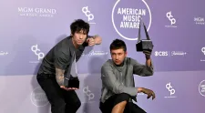 Twenty One Pilots câștigă Best Rock/Alternative Artist la AMA înainte de revenirea la Electric Castle 2026
