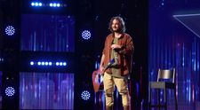 Românii au talent 2021: Andrei Ionița a atins coarda sensibilă a juriului cu o interpretare la chitară 