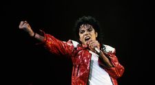 Conacul de lux în care Michael Jackson a locuit în ultimii ani, în Las Vegas, a fost scos la vânzare pentru o sumă amețitoare. Cât trebuie să plătească cei care își doresc să locuiască în aceeași casă în care a stat și megastarul