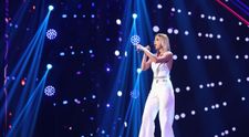 Românii au talent 2022: Laura Ion, interpretare uluitoare a melodiei “It’s Man’s Man’s World”