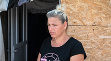 VIDEO Ana Balcic, mama care își crește cei trei fii într-un fost grajd de animale