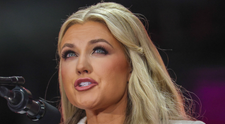 Ce funcție importantă i-a oferit Donald Trump văduvei Erika Kirk. Reacția siderată a americanilor: ”E deja 1 aprilie?”