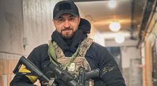 El este considerat cel mai sexy soldat al armatei ucrainene. Este un pachet de mușchi și vedetă pe TikTok