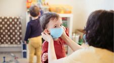 Un studiu făcut în Țările Scandinave arată în ce măsură se poate răspândi în școli noul coronavirus