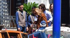 Fata cuminte de la Hollywood, de nerecunoscut! Emma Watson, escapadă romantică la Veneția cu iubitul miliardar