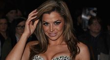 Un fost fotomodel Playboy, care a locuit cu Hugh Hefner, a ajuns să trăiască în cort. O operație estetică nereușită i-a schimbat complet viața