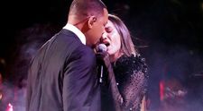 După palma de la Oscar 2022, Will Smith șochează din nou! Gestul inadecvat făcut de actor pe scenă alături de o celebră cântăreață: „Așteptam ca Jada să apară dintr-o clipă în alta și să o lovească pe fata asta”