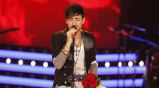 Concurentii din echipele Smiley si Marius Moga canta propriile hit-uri in marea finala de la<span style=