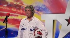 Stefan Florescu se joaca cu mingea mai bine ca un fotbalist!